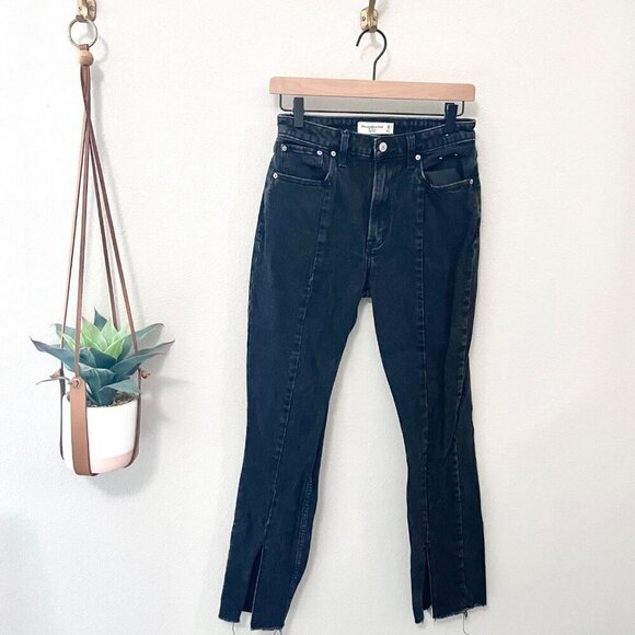 Abercrombie & Fitch The Skinny High Rise Black Jeans Size 26 - Picture 1 of 4